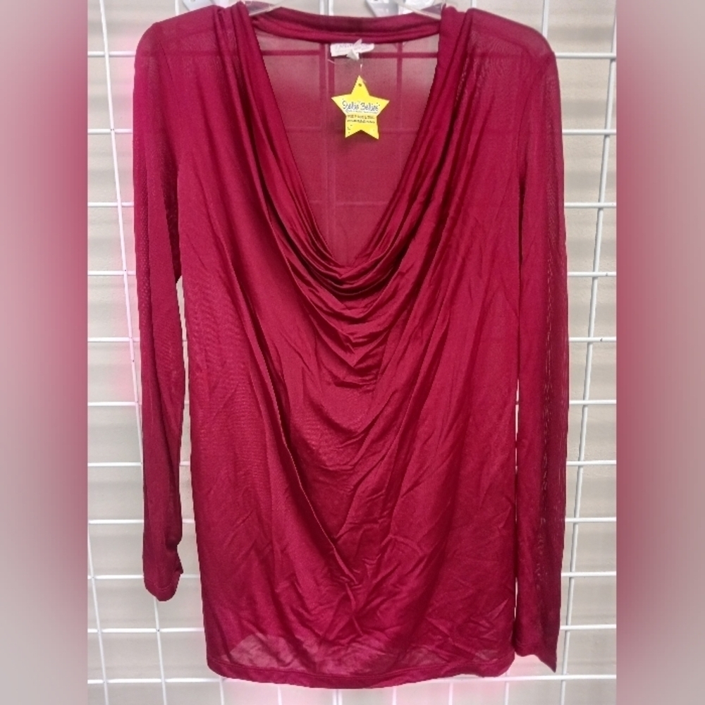 A Pea in the Pod 3/4 Sleeve Cowl Neck Shirt Size Small
